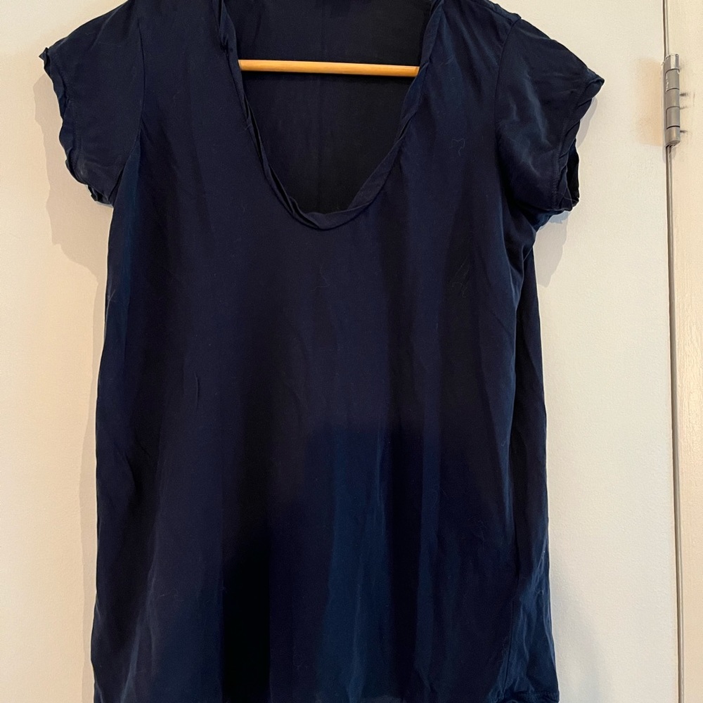 James Perse v-neck t-shirt